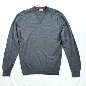Thomas Pink Merino Wool Sweater Mens Small Gray V-Neck Minimalist Quiet Luxury